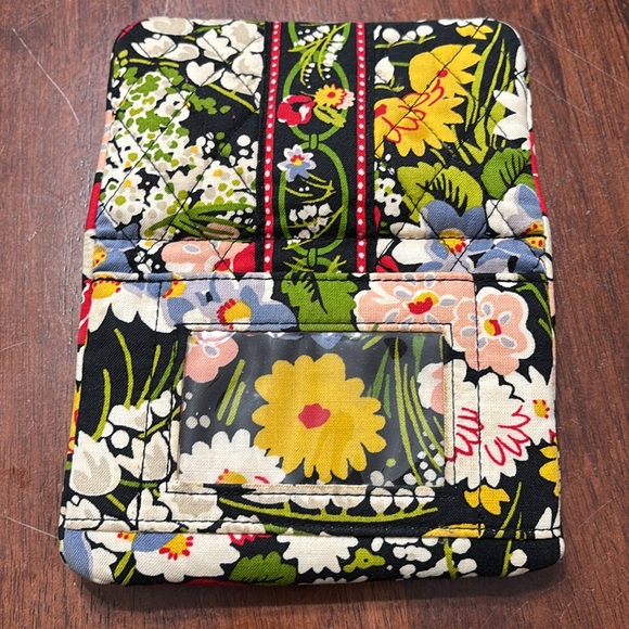 Vera Bradley - Poppy Fields Wallet - Picture 3 of 7